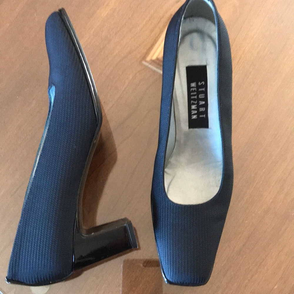 Stuart Weitzman navy pump size 7